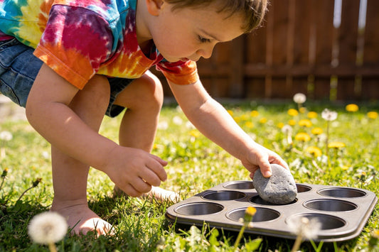 30 Minute Toddler and Preschool Activity: Nature Collection Hunt With a Sorting Base