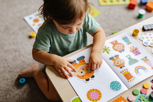 8 Crafts for Kids Ages 18-36 Months Without Glue