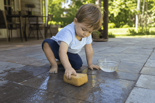 13 Summer Activities for 2 Year Olds That Buy You an Hour