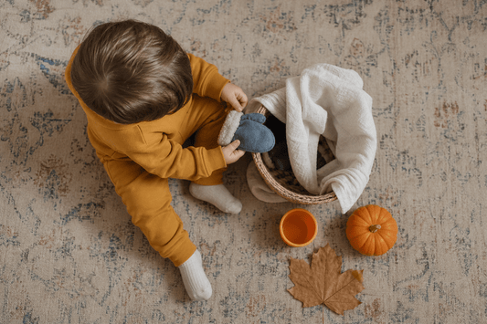 7 Fall Toddler Activities for Kids Who Get Bored in 2 Minutes
